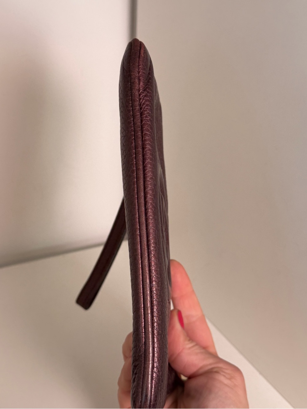 Gucci Soho Metallic Leather Wristlet Clutch Burgundy - Picture 4 of 10